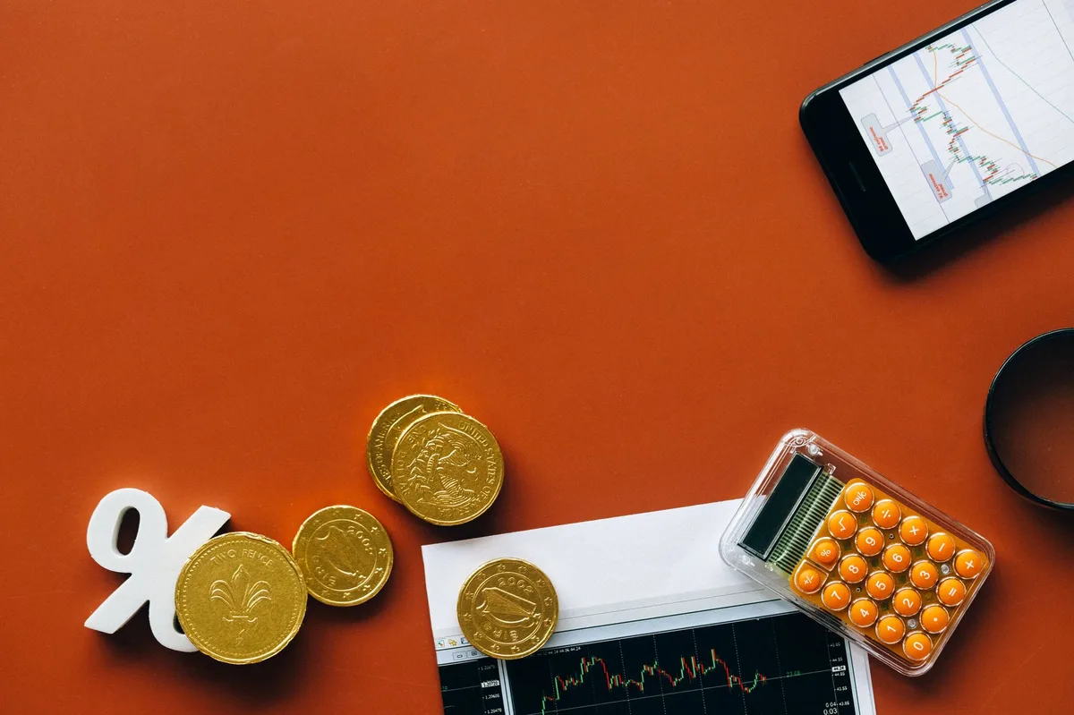 Rising bar chart showing financial data trends representing interest rate movements